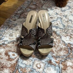 Jennifer Lopez Brown and Cream Sandals with Intricate Cut-Out Design